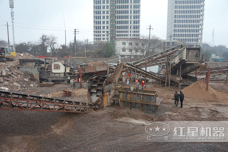 建筑垃圾制沙機可以破碎各種廢磚頭廢棄混凝土等材料 建筑垃圾制沙機可以破碎各種廢磚頭廢棄混凝土等材料