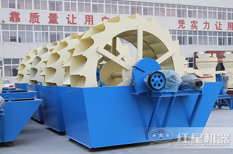 輪斗式洗砂機(jī)款型多樣,單輪、雙輪、三輪這都有 輪斗式洗砂機(jī)款型多樣,單輪、雙輪、三輪這都有