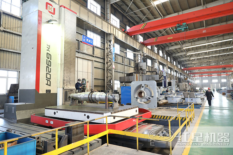 紅星機器錘式打砂機生產(chǎn)車間實拍 紅星機器錘式打砂機生產(chǎn)車間實拍