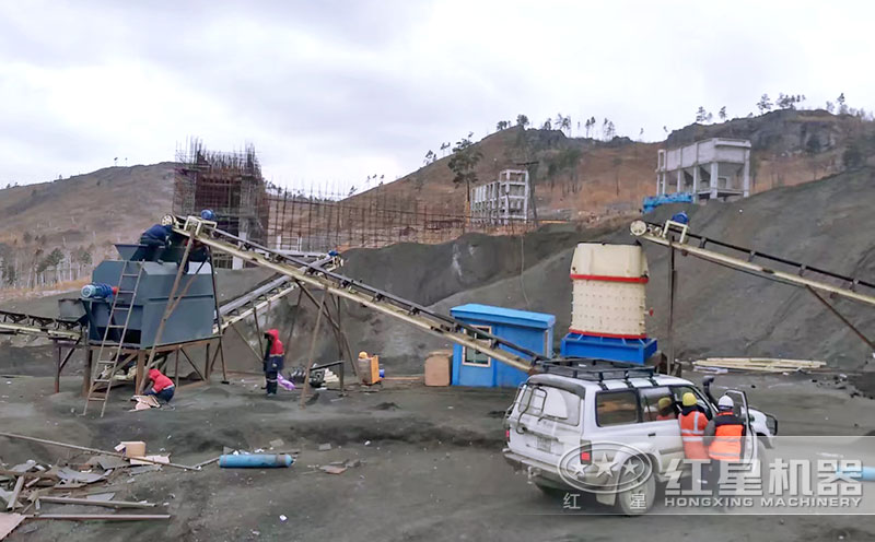 時產量100噸復合式破碎機制砂作業現場 時產量100噸復合式破碎機制砂作業現場